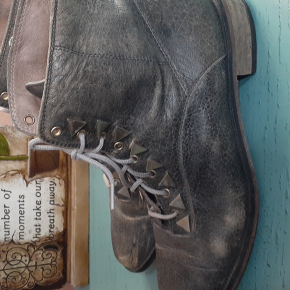 DISTRESSED BOOTS SZ 38 EUR - Picture 4 of 8